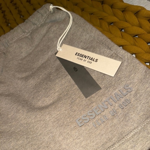 Essentials Fear of God Heather Gray T-Shirt and Shorts Set - Picture 9 of 11